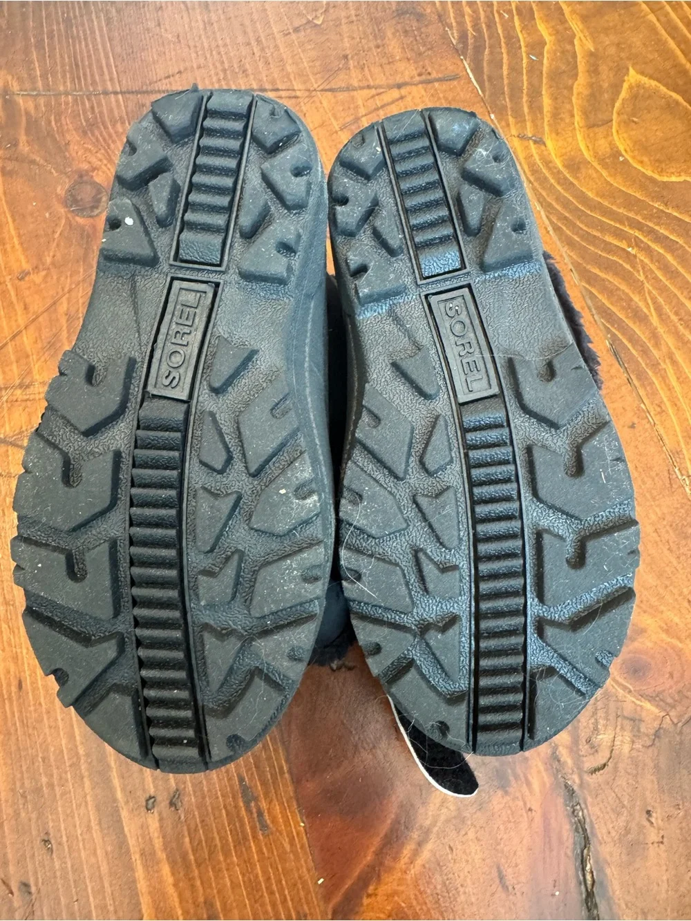Sorel Kids Black Commander Snow Boots. Size 12